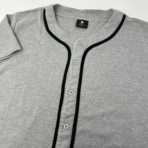 YoungLA Shirt Men's Size Large Gray Baseball Jersey Short Sleeve Casual‎